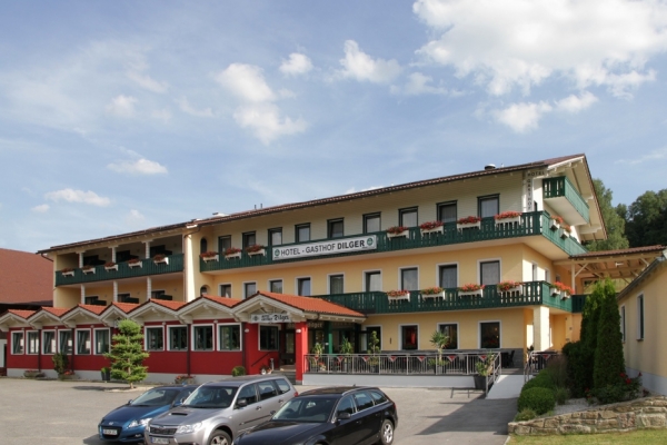 i-hotel-aussen-img-2857C2EC6277-9A70-9B72-15EA-B9D7B42C0161.jpg